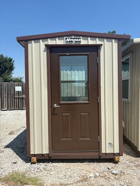 06 x 06 Guard House